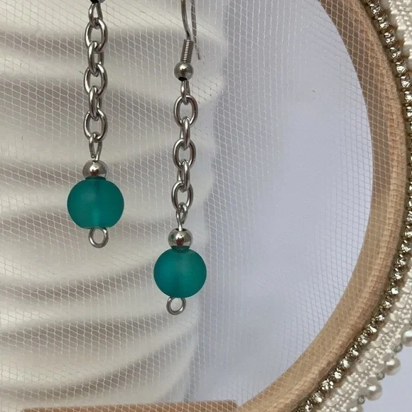 BLUE-GREEN Sea Glass Beaded Stainless Steel Chain Earrings - Picture 3 of 12